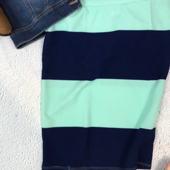 Cassie Small- Lularoe - Picture 2 of 3